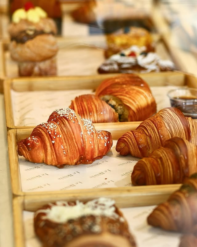 Croissant display